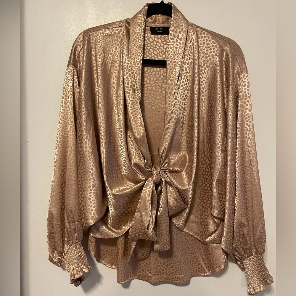 Vici Leopard tie front blouse